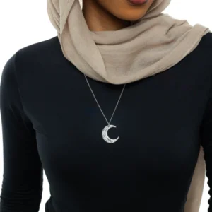 سلسة هلال باللون الفضي